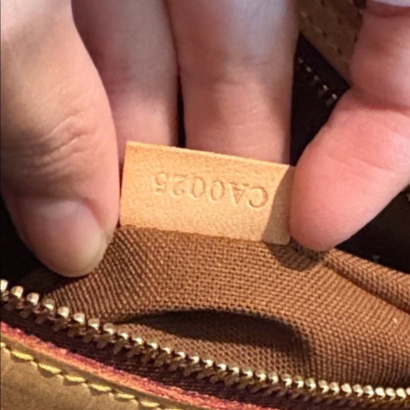 LOUIS VUITTON Monogram Abbess Brown Messenger Crossbody Bag - Picture 15 of 15